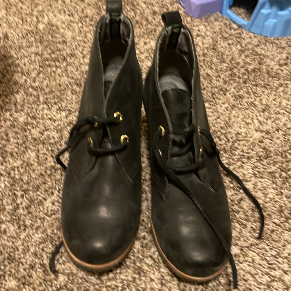 Sperry booties